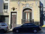 CASA EN VENTA 4 AMBIENTES EN SAN TELMO!