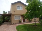 Casa en venta 4 ambientes Jardin Pileta Parrilla