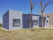 Casa en Venta 4 ambientes Lagos de Canning