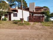 Casa en venta 4 Dormitorios 2 Baños 182mts2 Villa Gesell