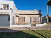 Casa en venta 4 Dormitorios 2 Baños Cochera 250Mts2...
