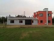 Casa en venta 4 dormitorios 3 baños 3.6 Ha La Plata