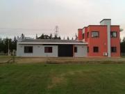 Casa en venta 4 dormitorios 3 baños 3.6 Ha La Plata