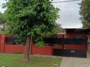 Casa en venta 4 dormitorios 3 baños 600mts2 Manuel B. Gonnet