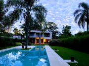 Casa en venta 4 Dormitorios 3 Baños Cochera 1608Mts2...