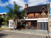 Casa en venta 4 dormitorios 3 baños Cochera 300mts2...