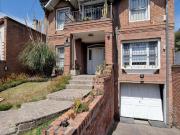 Casa en venta 4 Dormitorios 3 Baños Cochera 400Mts2...