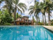 Casa en venta 4 dormitorios 4 baños 370mts2 Manuel B. Gonnet