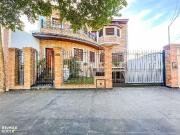 Casa en venta, 4 dormitorios, 4 baños, 377 m2 cub