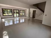 Casa en venta. 4 Dormitorios 4 Baños Cochera 1.552Mts2...