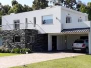 Casa en venta 4 Dormitorios 4 Baños Coronel Brandsen