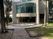 Casa en venta 4 Dormitorios 6 Baños 1.530Mts2 Villa Udaondo