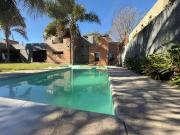 Casa en venta 4 dormitorios Arguello con Pileta
