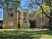 Casa en venta 4 dormitorios Barrio San Isidro Labrador...