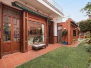 VENTA PERMUTA Casa 3 dormitorios con pileta y parque...