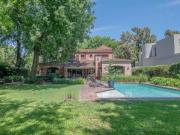 Casa en venta. 4 dormitorios. Escritorio. Playroom....