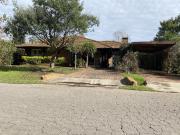 Casa en venta 4 dormitorios, excelente construccion, 1...