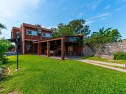 Casa en Venta 4 dormitorios Pileta y Quincho