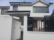 Casa en venta 4 dormitorios urbanización privada Valle...