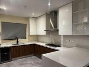 CASA EN VENTA 4 PISOS PORTO CUMBRES SECTOR MILAN