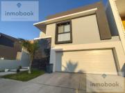 CASA EN VENTA 4 REC. ALBERCA, BOSQUE REAL