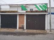 Casa en Venta 4 recamaras, una en p baja, cercana a av....