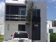 CASA EN VENTA 4 RECAMARAS DENTRO DE RESIDECIAL EN PLAYA...