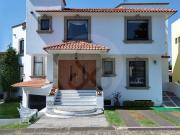 Casa en Venta, 4 recamaras en el Club de Golf los Encinos