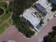 Casa en Venta, 4 recámaras, en esquina con area verde,...