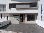 CASA EN VENTA, 4 RECAMARAS, EN PRIVADO ALTOZANO, MORELIA...