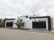 CASA EN VENTA, 4 RECÁMARAS, JARDÍN Y ALBERCA EN LOS...