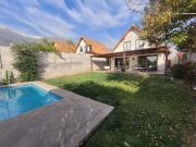 Casa en venta 4D+3b+piscina+jardin con terreno en Alto Macúl