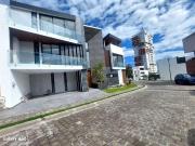Casa en venta, 4recámaras, Punta Cascatta, Lomas de...