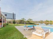 Casa en Venta 5 ambientes a la laguna Barrio San Agustín...