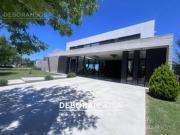 Casa en Venta 5 Ambientes Al Lago Barrio El Cantón Belén...