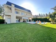 Casa en Venta 5 ambientes c/ Piscina Vista a La Laguna