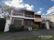 Casa en Venta 5 Ambientes con Piscina Castelar