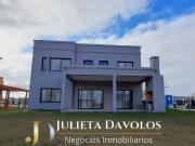 Casa en Venta 5 Ambientes El Cantón Barrio Puerto con...