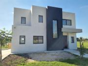 Casa en Venta, 5 Ambientes, en Barrio Privado El Olivar,...