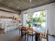 Casa en venta 5 ambientes jardin y pileta