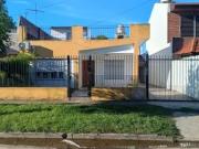 CASA EN VENTA 5 AMBIENTES PATIO GARAGE VILLA DE MAYO