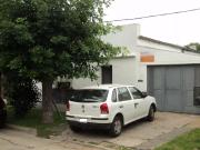 Casa en venta 5 dormitorios 2 baños 120mts2 Los Hornos,...