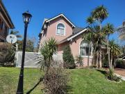 Casa en venta 5 Dormitorios 4 Baños Villa Udaondo Altos...