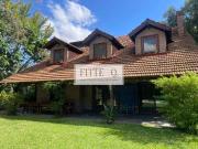Casa en Venta 5 dormitorios jardin y pileta en La Horqueta