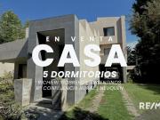 CASA EN VENTA 5 DORMITORIOS Y QUINCHO