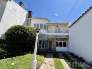 Casa en venta 6 ambientes con jardin y pileta