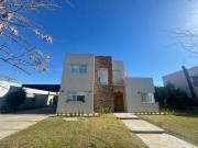 Casa en Venta, 6 Ambientes, Haras Santa Maria, Escobar,...