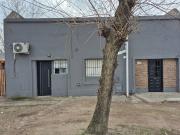 CASA EN VENTA 6 AMBIENTES P DOS FAMILIAS CLAYPOLE
