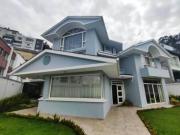 Casa en venta 774 m2 en Cumbayá Urb. Vista Grande