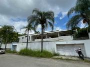 Casa en Venta 7Prados del Este / 708M2 Esquina para... Casa en Venta 7Prados del Este / 708M2 Esquina para...